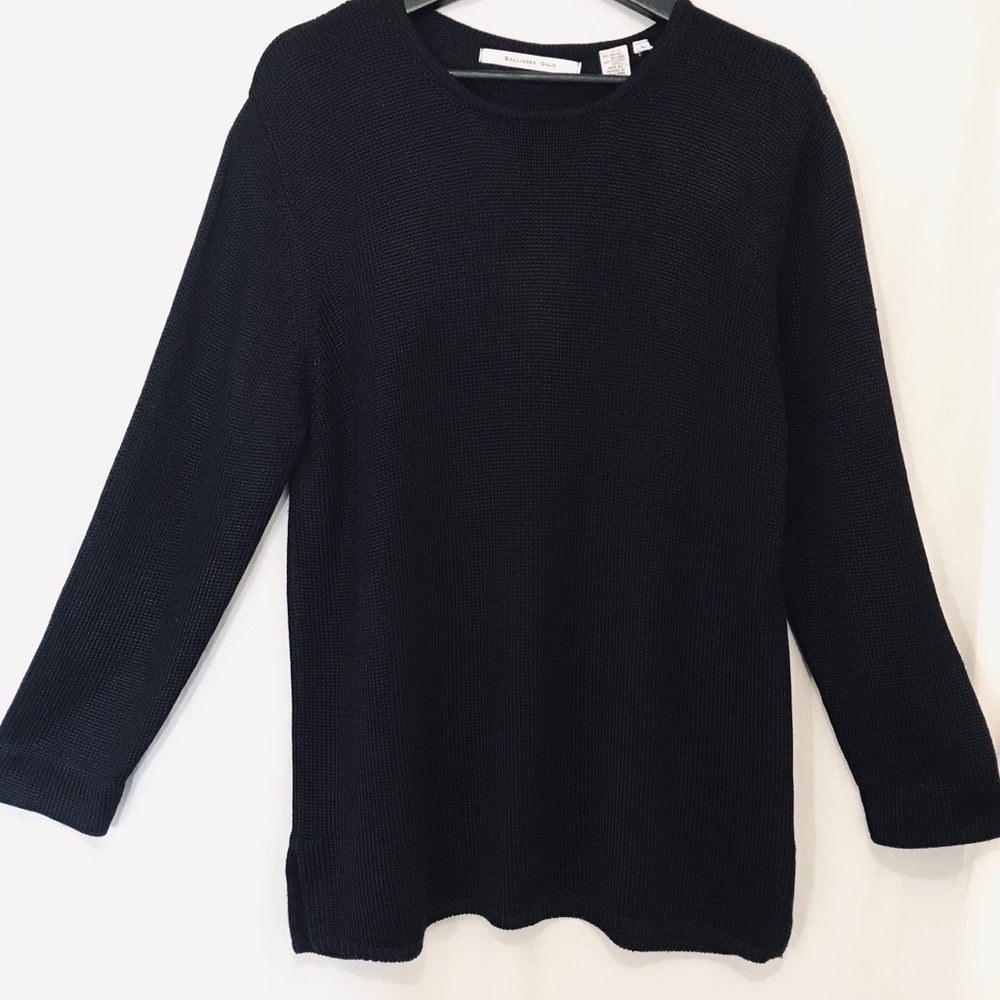 BALLINGER GOLD Like New Black Pullover Sweater